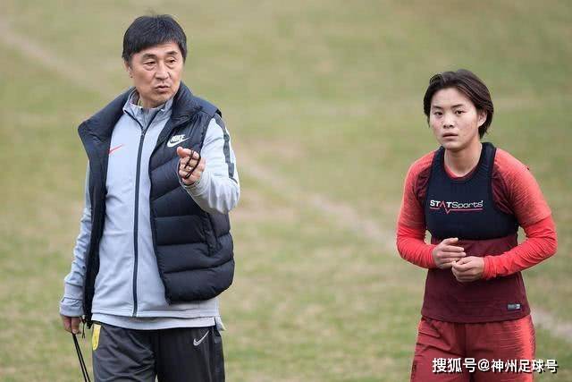 球友会首页主视觉